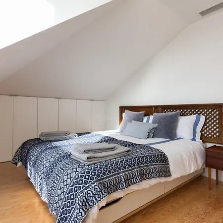 New! High Standard With Terrace-Amazing River View Lisbon